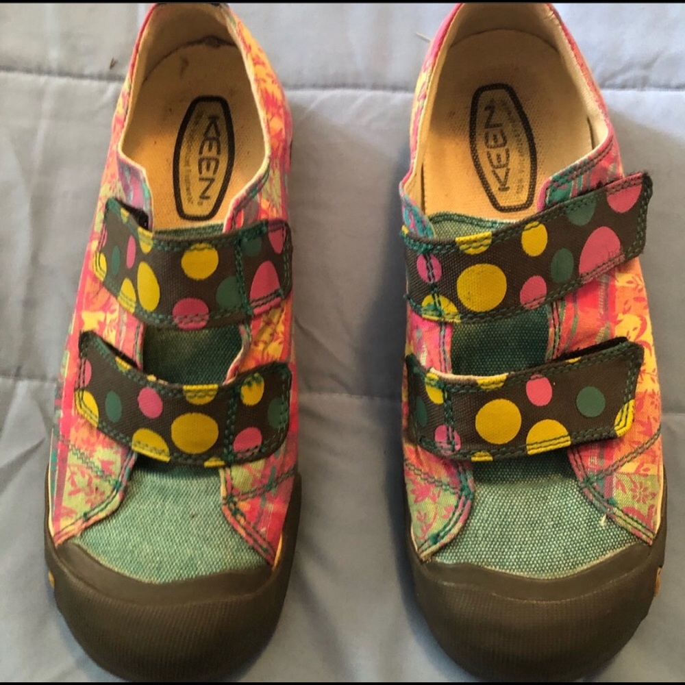 Keen tennis shoe